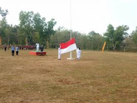 UPACARA PERINGATAN HARI KEMERDEKAAN REPUBLIK INDONESIA KE 75 di Lapangan Kalurahan Selang Kapanewon